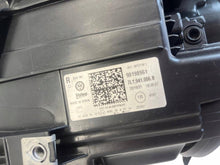 Load image into Gallery viewer, Frontscheinwerfer VW Transporter Caravelle 90198961 7L1941006B Rechts Headlight SCH4065701925vo
