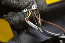 Laden Sie das Bild in den Galerie-Viewer, Frontscheinwerfer Porsche Cayenne 7L5941005AR Xenon Links Scheinwerfer Headlight