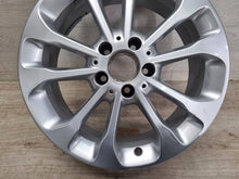 Laden Sie das Bild in den Galerie-Viewer, 1x Alufelge 17 Zoll 6.5" 5x112 38ET A1564011700 Mercedes-Benz Gla Rim Wheel FEL1369283614gg