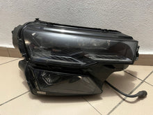 Laden Sie das Bild in den Galerie-Viewer, Frontscheinwerfer Skoda Karoq Rechts Scheinwerfer Headlight SCH3842298357ug