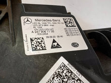 Laden Sie das Bild in den Galerie-Viewer, Frontscheinwerfer Mercedes-Benz W247 A2479061105 Links Scheinwerfer Headlight SCH2246396601qf