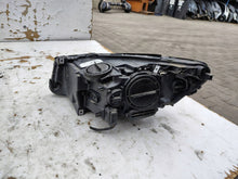 Laden Sie das Bild in den Galerie-Viewer, Frontscheinwerfer BMW 5 F07 719960219 Rechts Scheinwerfer Headlight SCH6387839706bx