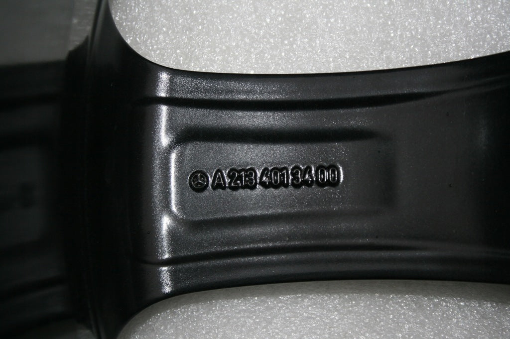 4x Alufelge 19 Zoll 8.0" 5x112 43ET Glanz Schwarz A2134013400 Mercedes-Benz W213 FEL7727553152vh