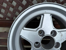 Laden Sie das Bild in den Galerie-Viewer, 1x Alufelge 15 Zoll 5x112 Mercedes-Benz W123 W114 W116 Rim Wheel FEL3782983935aw