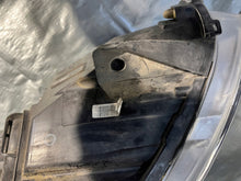 Load image into Gallery viewer, Frontscheinwerfer Opel Meriva B 13253630 Rechts Scheinwerfer Headlight