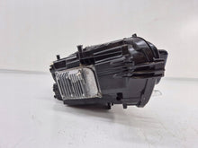 Laden Sie das Bild in den Galerie-Viewer, Frontscheinwerfer Mercedes-Benz Cla X118 C118 A1189062700 Links Headlight SCH6247246468za