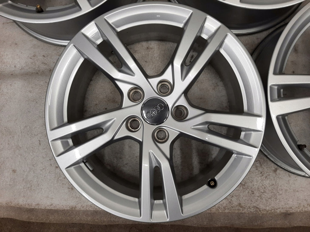 4x Alufelge 17 Zoll 6.5" 5x112 43ET Glanz Silber 8V0601025DK Audi Rim Wheel FEL6381213204pz