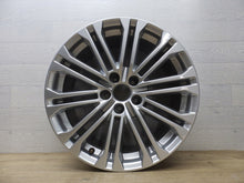 Laden Sie das Bild in den Galerie-Viewer, 1x Alufelge 18 Zoll 8.0" 5x112 31ET Glanz Silber 8W0601025EE Audi A4 B9 FEL1363389702tf