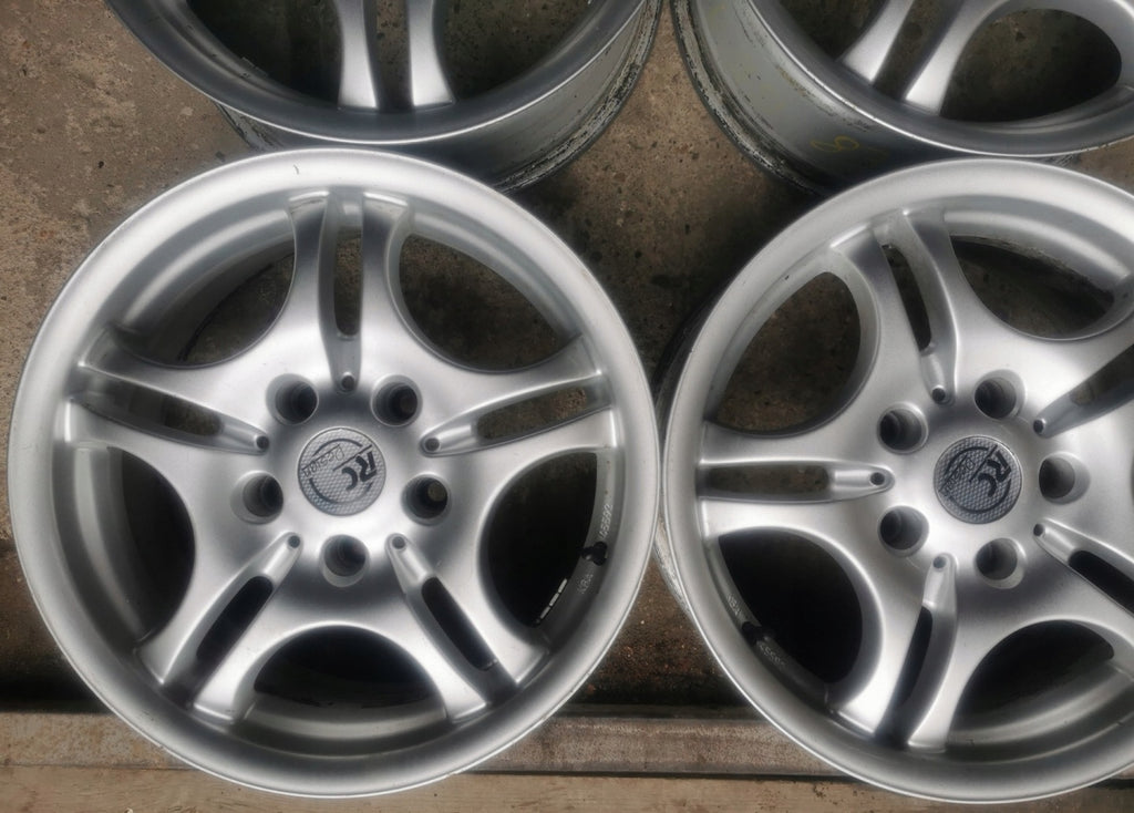 4x Alufelge 16 Zoll 7.0" 5x120 20ET Silber BMW Rim Wheel FEL6643531187lj