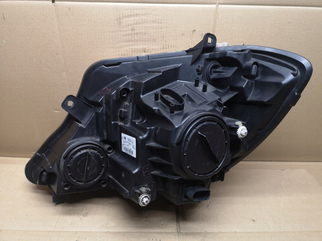 Frontscheinwerfer Mercedes-Benz Sprinter 906 A9068202461 Halogen Rechts SCH4498924633rk