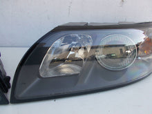 Load image into Gallery viewer, Frontscheinwerfer Volvo S40 V50 31213179 0301198201 Links Scheinwerfer Headlight SCH5742350983pc