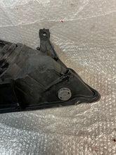 Laden Sie das Bild in den Galerie-Viewer, Frontscheinwerfer Opel Vectra C Links Scheinwerfer Headlight SCH7661943904nr