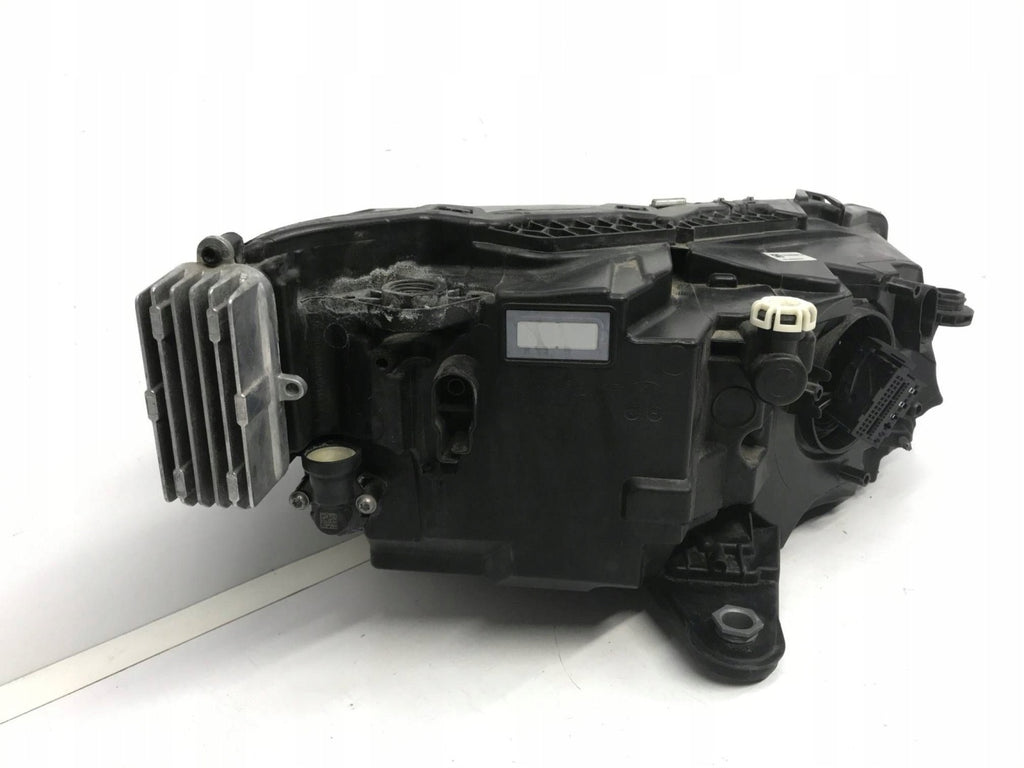 Frontscheinwerfer Skoda 3V1941015E 11502030001MDE9224301 Links Headlight SCH2609894892yo