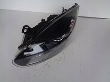 Laden Sie das Bild in den Galerie-Viewer, Frontscheinwerfer Renault Megane III 260609865R Links Scheinwerfer Headlight