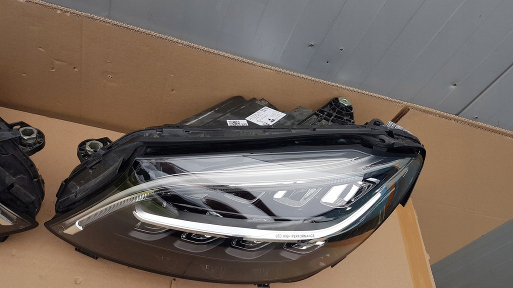 Frontscheinwerfer Mercedes-Benz W205 85122000 LED Ein Satz Headlight SCH9424674309ug