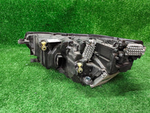 Laden Sie das Bild in den Galerie-Viewer, Frontscheinwerfer Skoda Octavia IV 5E4941036 LED Rechts Scheinwerfer Headlight SCH8970508630wp