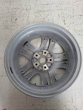 Laden Sie das Bild in den Galerie-Viewer, 1x Alufelge 16 Zoll 6.5&quot; 4x114.3 50ET Silber 52910-J7200 Kia Proceed Rim Wheel