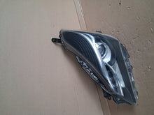 Laden Sie das Bild in den Galerie-Viewer, Frontscheinwerfer Toyota Yaris LED Links Scheinwerfer Headlight SCH8852932937cw