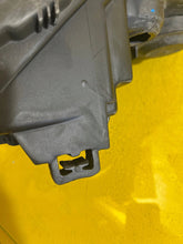 Laden Sie das Bild in den Galerie-Viewer, Frontscheinwerfer Volvo Xc90 89904677 Xenon Links Scheinwerfer Headlight