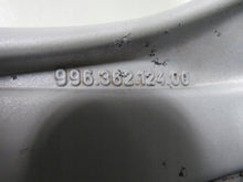 Laden Sie das Bild in den Galerie-Viewer, 1x Alufelge 17 Zoll 7.0" 5x130 55ET Glanz Silber 99636212400 Porsche Boxster 986 FEL2332489312gc