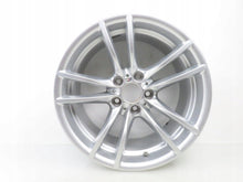 Load image into Gallery viewer, 1x Alufelge 18 Zoll 9.0" 5x120 29ET Silber 2284906 BMW F80 Rim Wheel FEL3573114178iu