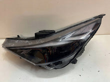 Load image into Gallery viewer, Frontscheinwerfer Hyundai Elantra VII 92101-AA000 Links Scheinwerfer Headlight