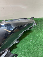 Laden Sie das Bild in den Galerie-Viewer, Frontscheinwerfer Toyota Yaris 0444636 Links Scheinwerfer Headlight SCH5000342060qg