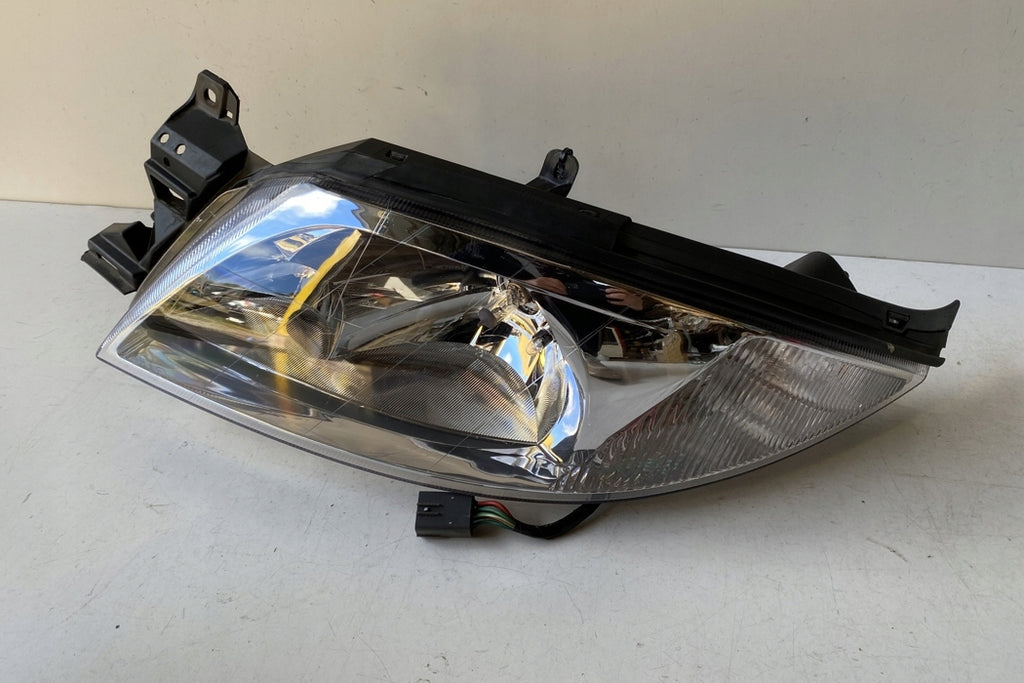 Frontscheinwerfer Ford WR2A13006 Links Scheinwerfer Headlight