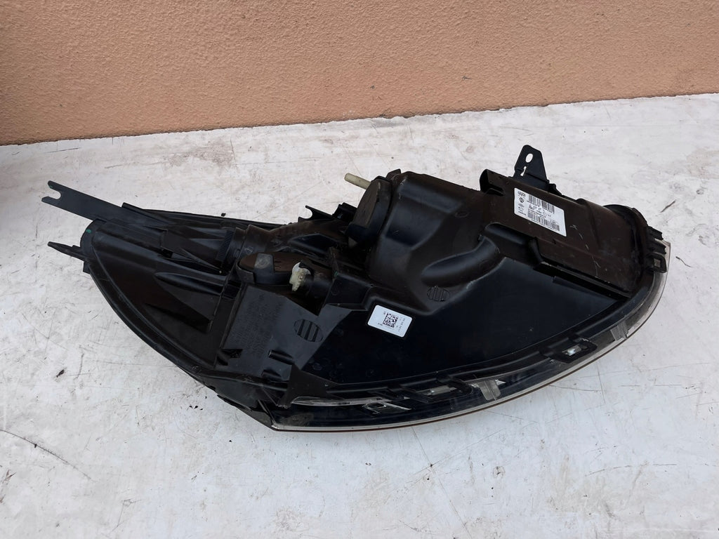 Frontscheinwerfer Renault Clio 260608367R Links Scheinwerfer Headlight SCH2473873063dr