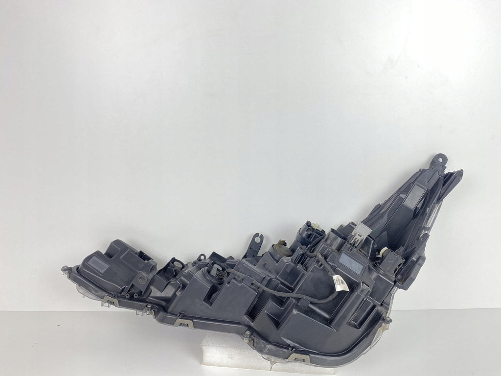 Frontscheinwerfer Toyota Corolla Hatchback 81110-02S70 LED Rechts Headlight SCH8164810750ck