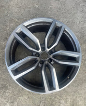 Laden Sie das Bild in den Galerie-Viewer, 1x Alufelge 21 Zoll 8.5" 5x112 33ET Glanz 8R0601025CP Audi Rim Wheel FEL5119332447ld