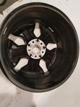 Laden Sie das Bild in den Galerie-Viewer, 1x Alufelge 18 Zoll 7.5&quot; 5x112 53ET A2474012800 Mercedes-Benz Glb X247 Rim Wheel