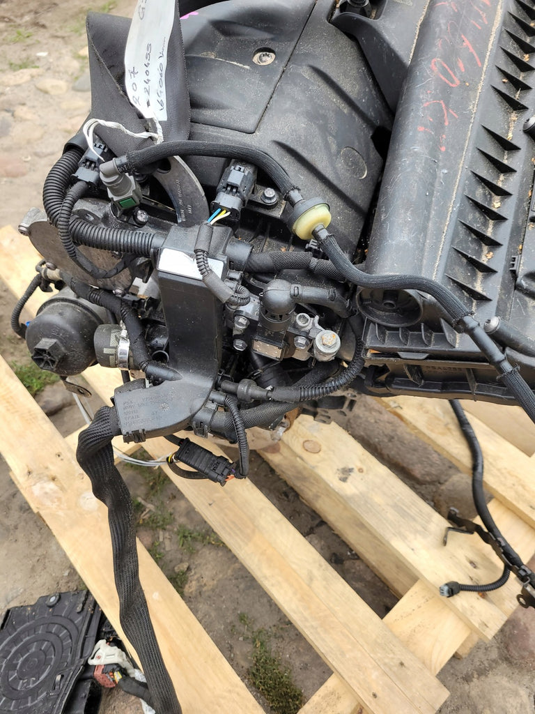 Motor Peugeot I 10FGAN 1.4 VTI 73PS 54kW Benzin Engine Komplett