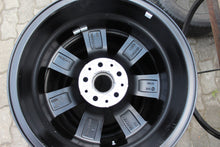 Laden Sie das Bild in den Galerie-Viewer, 1x Alufelge 17 Zoll 6.5&quot; 5x112 39ET 6891815 Mini Rim Wheel