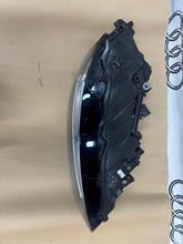 Laden Sie das Bild in den Galerie-Viewer, Frontscheinwerfer Audi Q7 4M0941036 Rechts Scheinwerfer Headlight SCH6278830858lg