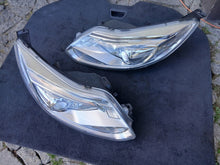 Laden Sie das Bild in den Galerie-Viewer, Frontscheinwerfer Ford Focus Xenon Links Scheinwerfer Headlight SCH3281883369qs