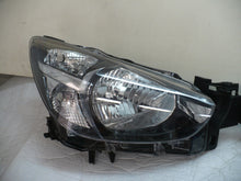 Laden Sie das Bild in den Galerie-Viewer, Frontscheinwerfer Mazda II Ein Satz Scheinwerfer Headlight