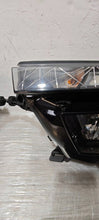 Laden Sie das Bild in den Galerie-Viewer, Frontscheinwerfer Skoda Kamiq 658941015 658941016 LED Ein Satz Headlight SCH3747958727cz