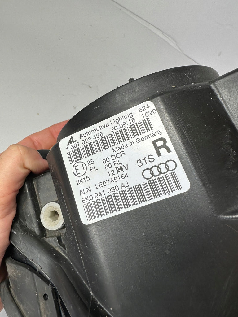 Frontscheinwerfer Audi A4 8K0941029AJ 8K0941030AJ Ein Stück (Rechts oder Links) SCH4076474363zq