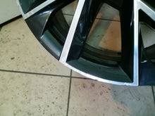 Load image into Gallery viewer, 1x Alufelge 18 Zoll 8.0" 5x112 44ET Glanz 3V0601025AP Mg Superb I Rim Wheel FEL6048804937bi