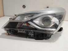 Load image into Gallery viewer, Frontscheinwerfer Toyota Yaris Links Scheinwerfer Headlight