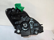 Laden Sie das Bild in den Galerie-Viewer, Frontscheinwerfer Toyota Yaris Links Scheinwerfer Headlight SCH4760667881tk