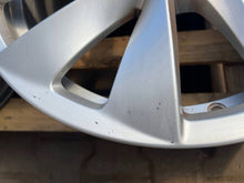 Laden Sie das Bild in den Galerie-Viewer, 1x Alufelge 17 Zoll 5x112 3P0601205B Skoda Superb I Rim Wheel FEL8433892046lo