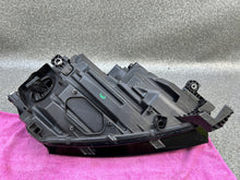 Laden Sie das Bild in den Galerie-Viewer, Frontscheinwerfer Skoda Octavia IV 5E4941015A Links Scheinwerfer Headlight SCH7611850896dt