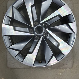 1x Alufelge 19 Zoll 7.5