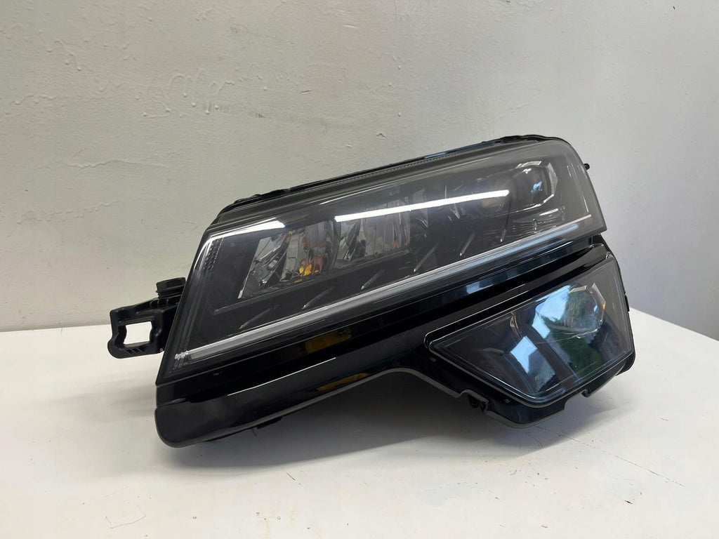 Frontscheinwerfer Skoda Karoq 57B941015D Links Scheinwerfer Headlight SCH3902566408bc