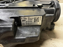 Load image into Gallery viewer, Frontscheinwerfer Audi A1 82A941033D 82A941034D LED Rechts oder Links