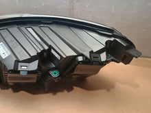 Laden Sie das Bild in den Galerie-Viewer, Frontscheinwerfer Opel Zafira Vivaro 1656227880 Rechts Scheinwerfer Headlight SCH5222271457lm