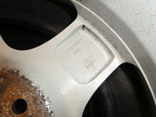 Laden Sie das Bild in den Galerie-Viewer, 1x Alufelge 17 Zoll 7.0" 5x120 55ET 7H0601025C VW T5 Rim Wheel FEL7034279362ib