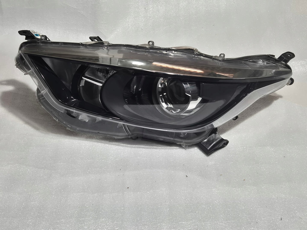 Frontscheinwerfer Toyota Yaris -24027-EUKO-6 Links Scheinwerfer Headlight SCH6113018553jk